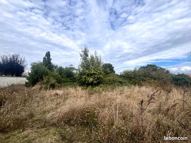 Terrain 922 m² SAINT XANDRE