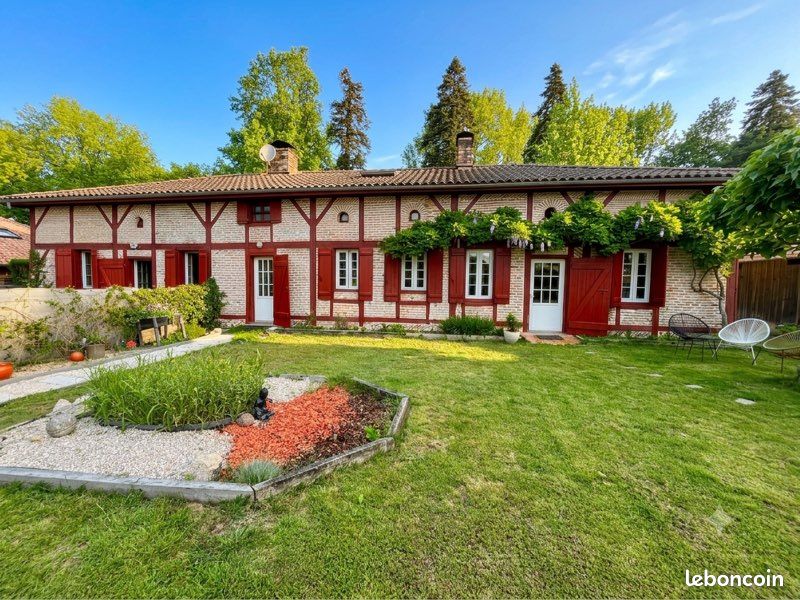 Maison 12 pièces 321 m² · à Linxe · 321 m² · 595 000 €