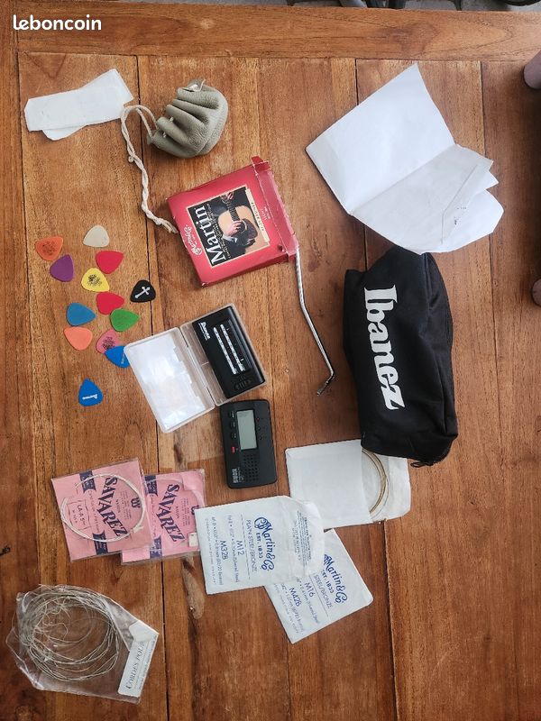 Accessoires guitare (image 1)