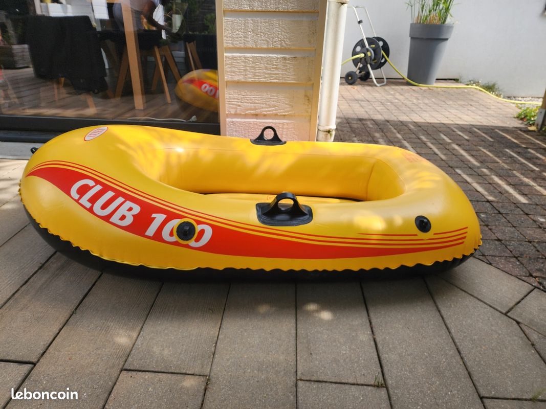 Bateau gonflable (image 2)