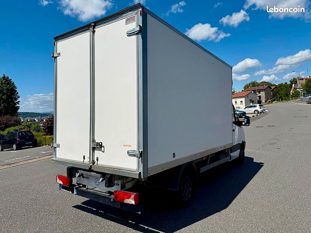 PAYEZ EN 3, 4 OU 10 FOIS * MERCEDES SPRINTER 513 CDI 129ch 7CV CAISSE CARRÉE GRAND VOLUME 20M3 * GARANTIE 12 MOIS (image 5)