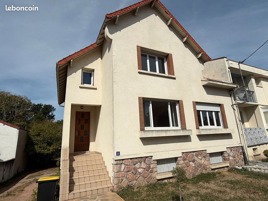 Maison 5 pièces 160 m² · à Montluçon · 160 m² · 167 000 €