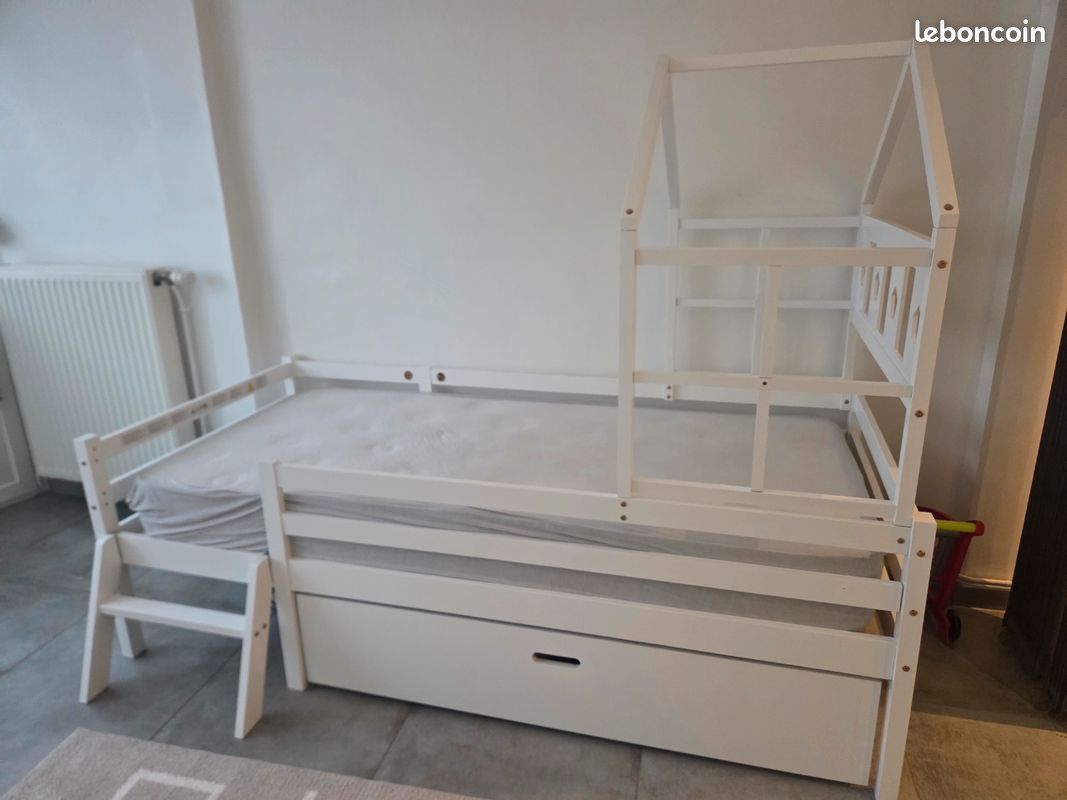 Lit maison enfant (image 1)