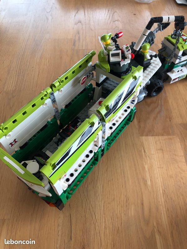 Lego World racers 8864 complet-TBE (image 7)