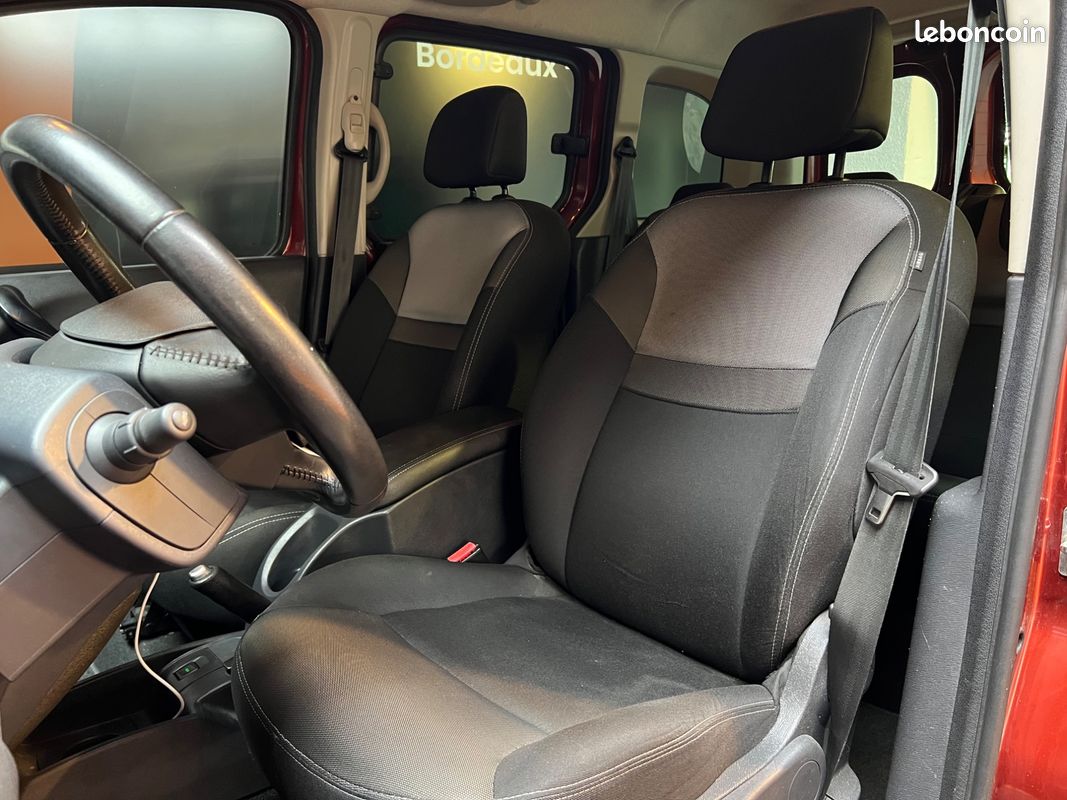 RENAULT KANGOO COMBI 1.5 BLUEDCI 115Ch INTENS (image 5)