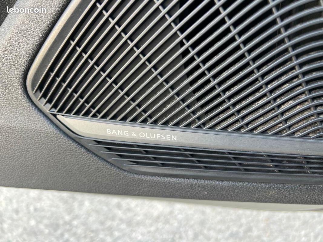Audi A4 AVANT 3.0 V6 TDI 218CH S LINE QUATTRO S TRONIC 7 / CONFIGURATION EXCEPTIONNELLE (image 19)
