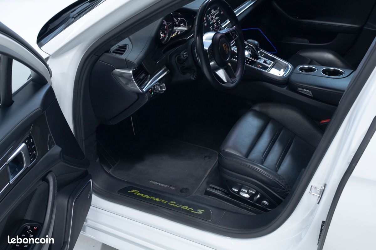 Porsche Panamera Sport Turismo Turbo S E-Hybrid 4.0 680 PDK - Porsche Approved 05/2026 (image 3)