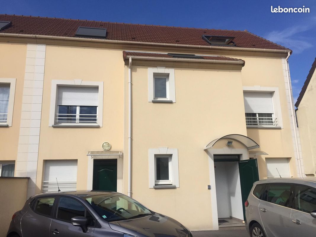 Appartement 1 pièce 30 m² · à Paray-Vieille-Poste · 30 m² · 730 €/mois