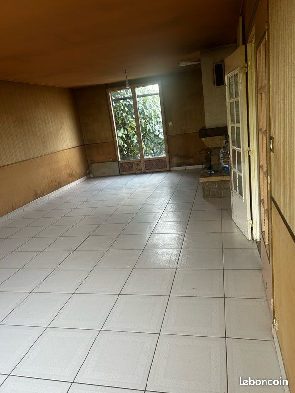 Maison 5 pièces 208 m² · à Saint-Sulpice-de-Pommeray · 208 m² · 152 000 €
