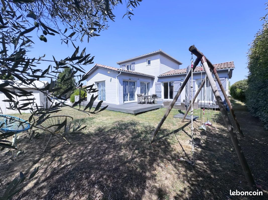 Maison 5 pièces 132 m² · à Verdun-sur-Garonne · 132 m² · 272 000 €