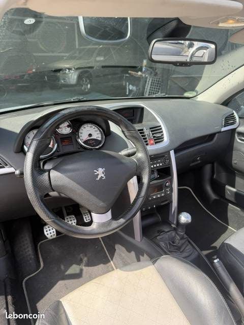 PEUGEOT 207 CC ROLLAND GARROS - 89 021Kms - 120CH - Premier Main - SUIVIT PEUGEOT (image 13)