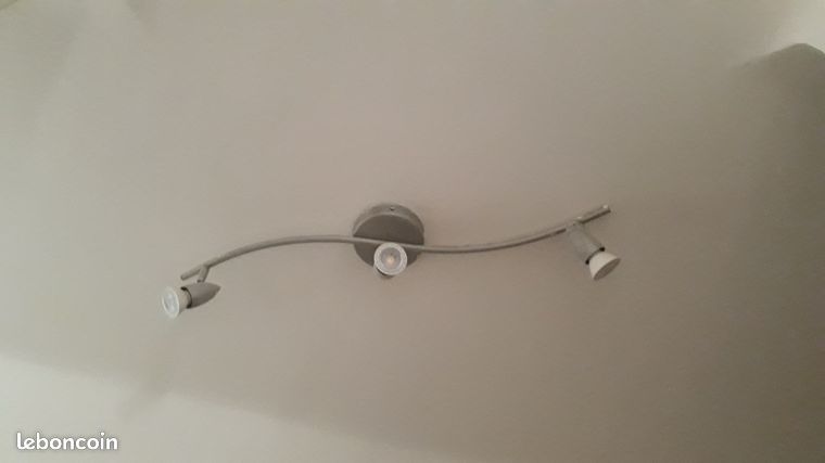 Lustre/Plafonnier/rampe orientable 3 spots