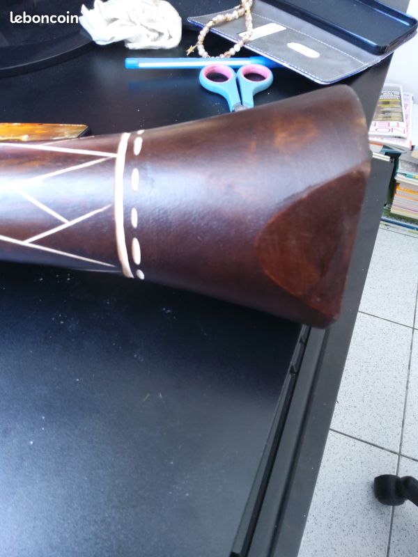 Enceinte de téléphone en bois (image 6)