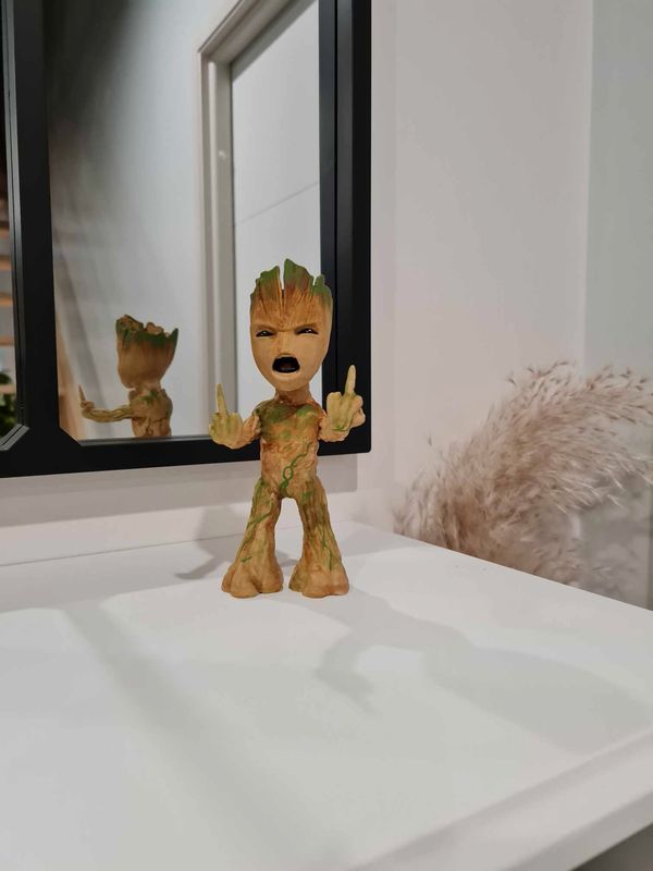 Peluche Groot en colère les gardiens de la galaxie 25 cm