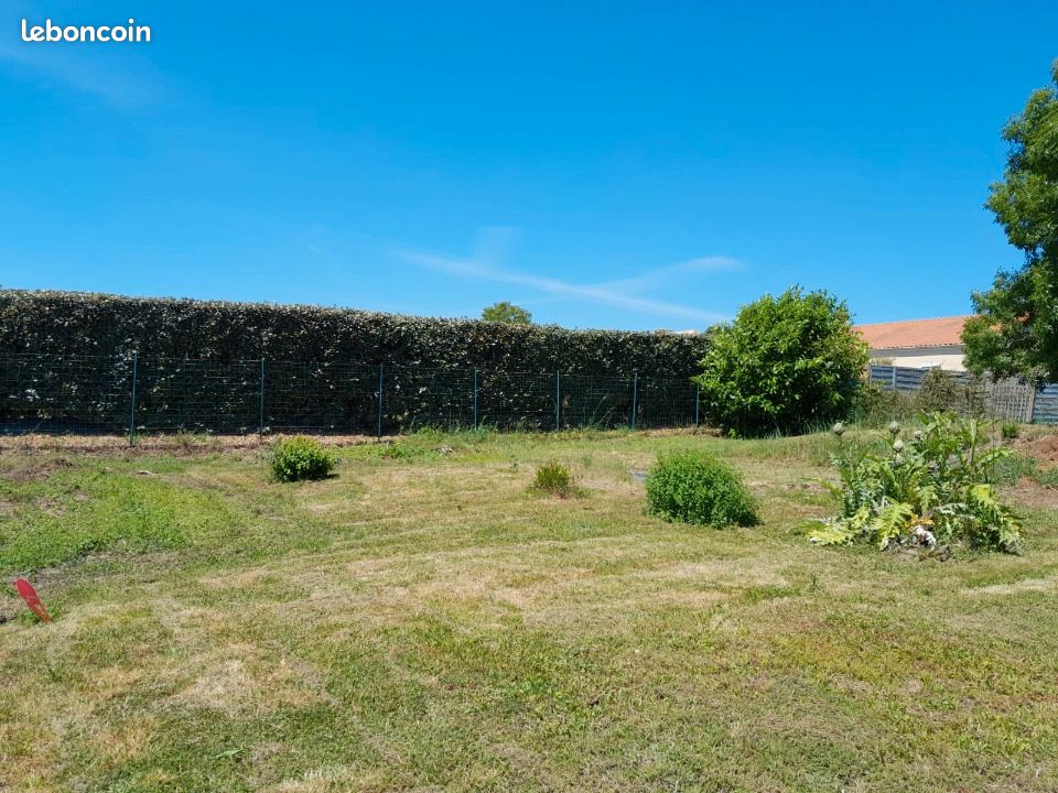 Terrain 700 m² · à Villeneuve-en-Retz · 89 900 €