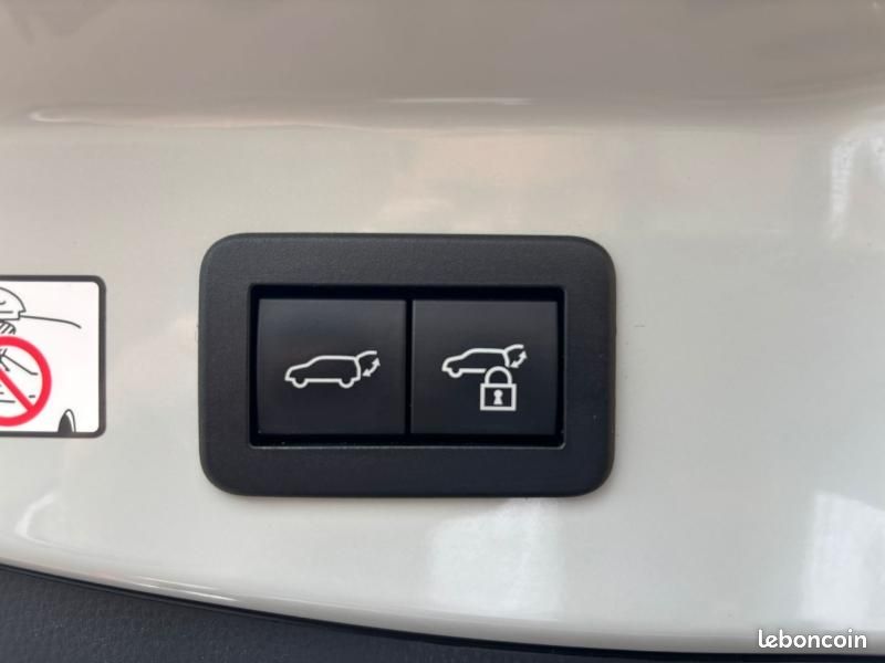 Toyota C-HR 2.0 Hybride 200ch GR Sport + Pack techno (image 27)