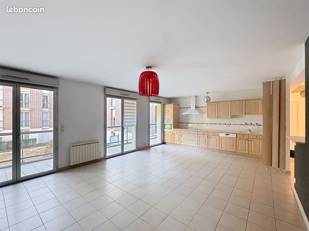 Appartement 3 pièces 73 m² · à Reims · 73 m² · 1 050 €/mois