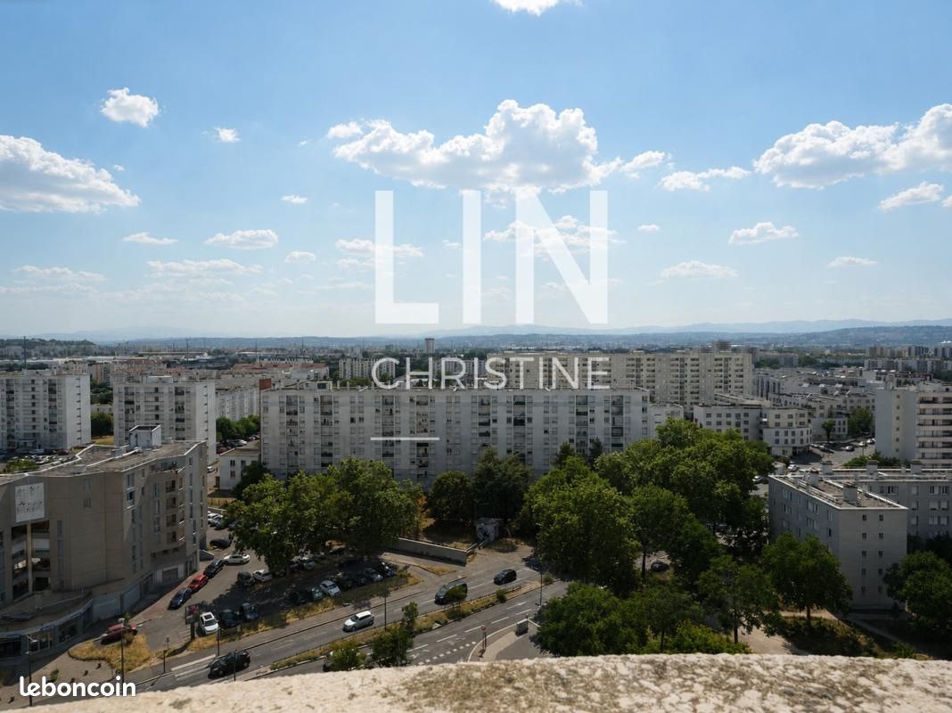 Appartement 4 pièces 78 m² · à Vénissieux · 78 m² · 175 000 €