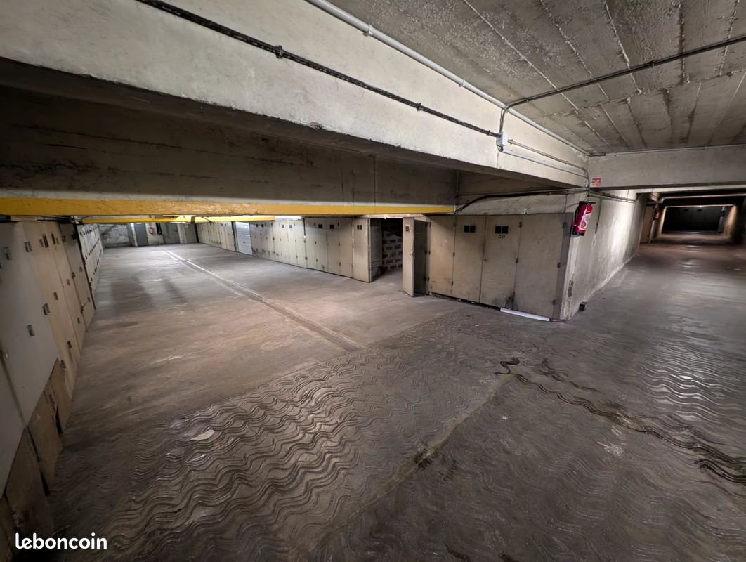 Parking 1 pièce 13 m² · à Nice · 13 m² · 220 €/mois
