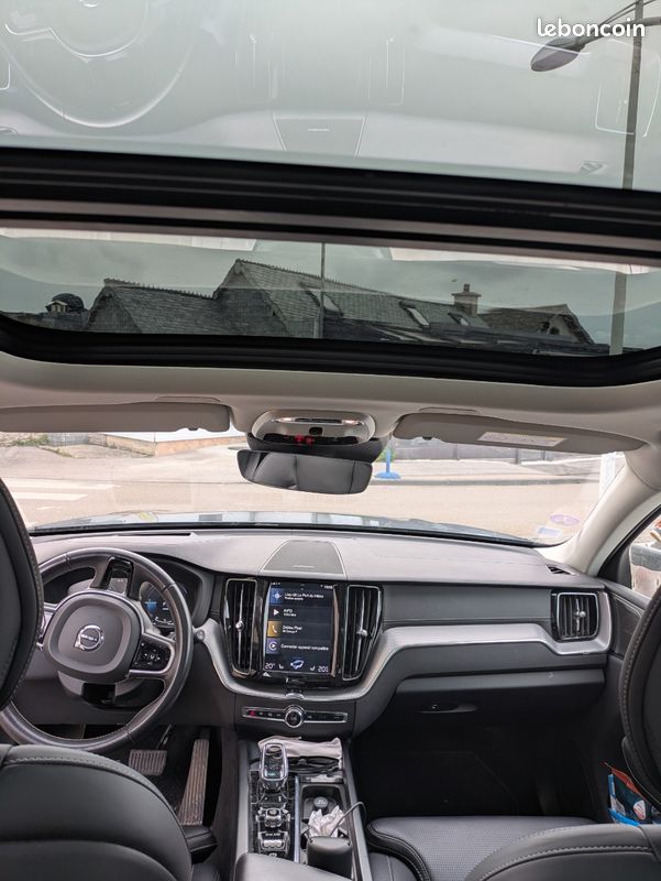 Volvo XC60 (image 3)