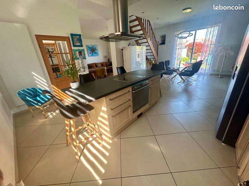 Maison 5 pièces 170 m² · à Roncq · 170 m² · 459 000 €