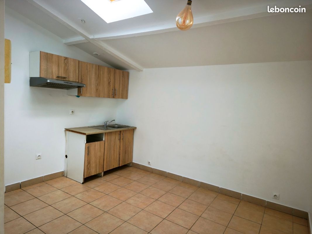 Appartement 2 pièces 25 m² · à Châteauneuf-les-Martigues · 25 m² · 800 €