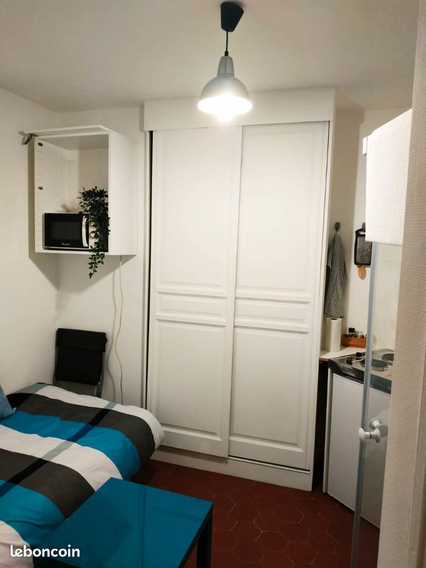 Appartement 1 pièce 10 m² · à Paris · 10 m² · 590 €/mois