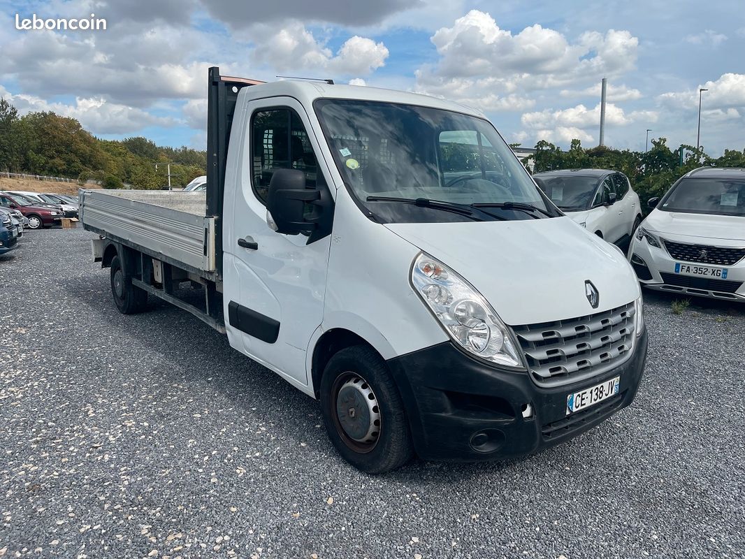 Renault master 2.3 dci 125 cv grand plateau (image 2)