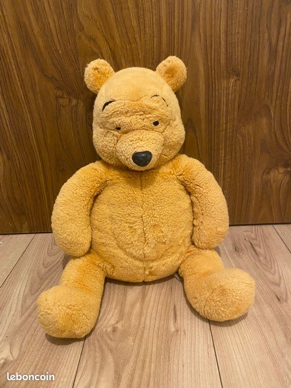 Peluche Winnie l’ourson (image 1)