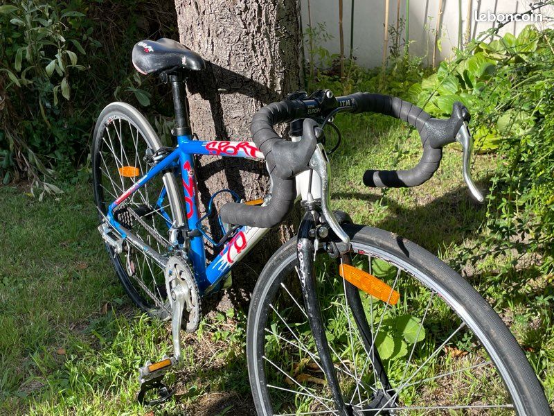 Vélo course décathlon enfants débutants excellent état Vélos