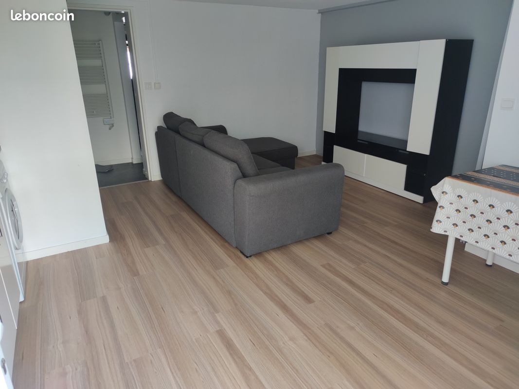 Appartement 1 pièce 25 m² · à Élancourt · 25 m² · 750 €