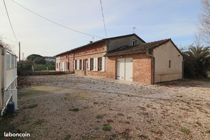 Maison 13 pièces 400 m²