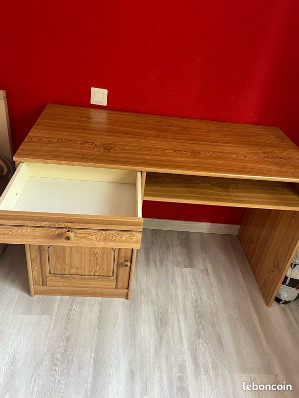 Bureau en bois (image 3)