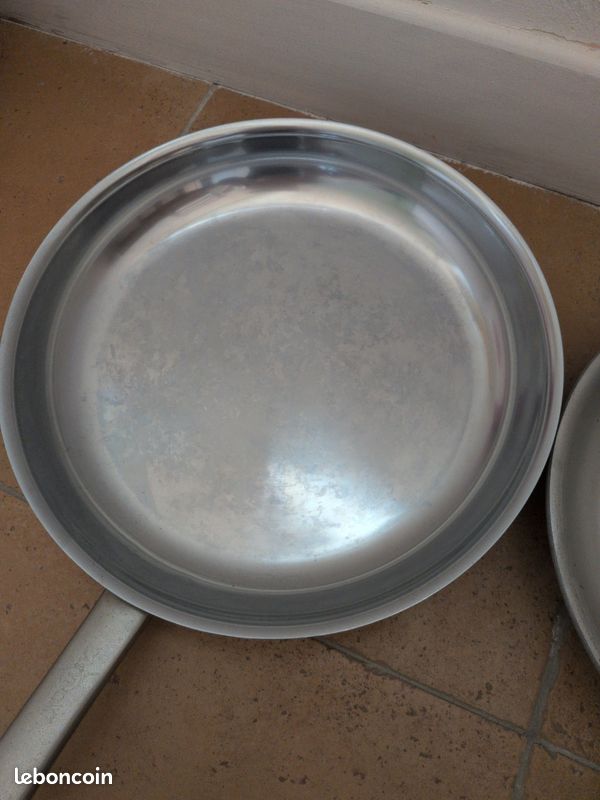 Poêle inox (image 2)