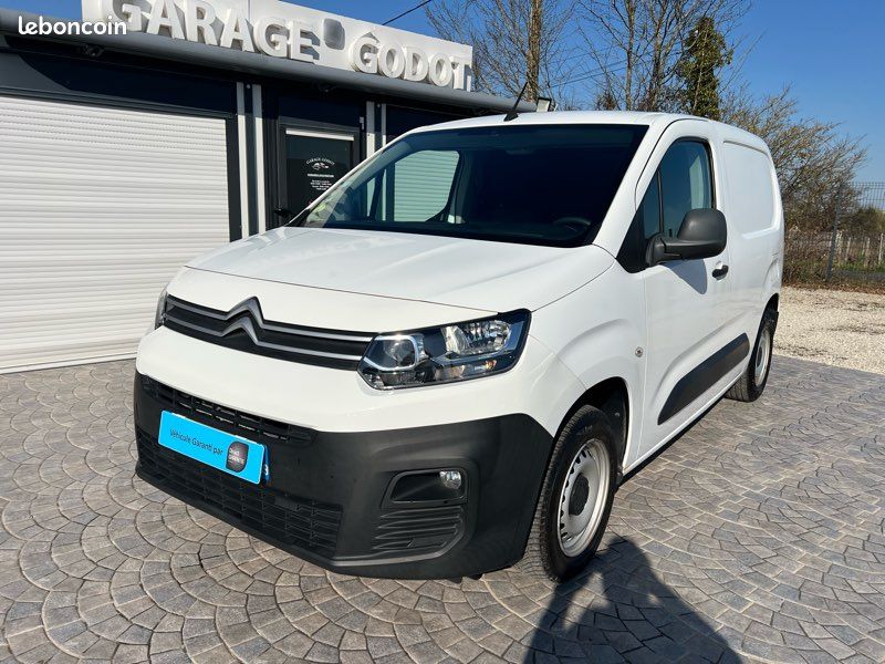 Citroën Berlingo III 1.6l BlueHDI 100Cv 95.000 km - Attelage - Bluetooth - Radars ARR - 01/2019 (image 1)