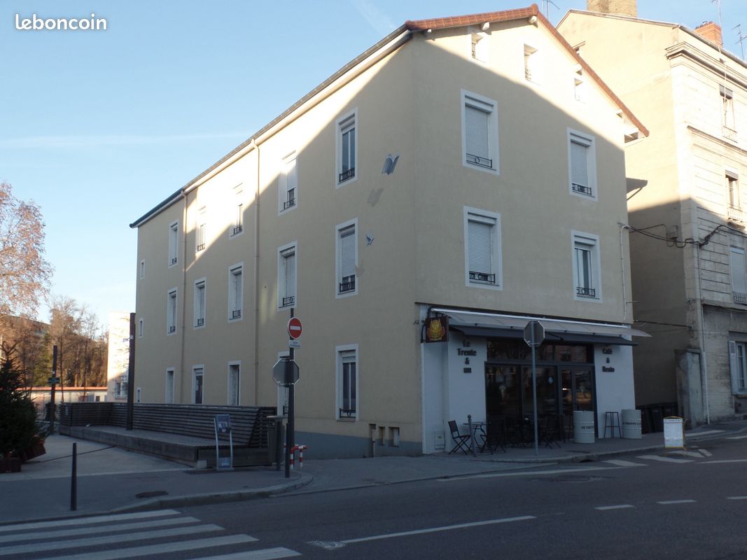 Appartement a louer oullins-pierre-benite - 1 pièce(s) - 37 m2 - Surfyn