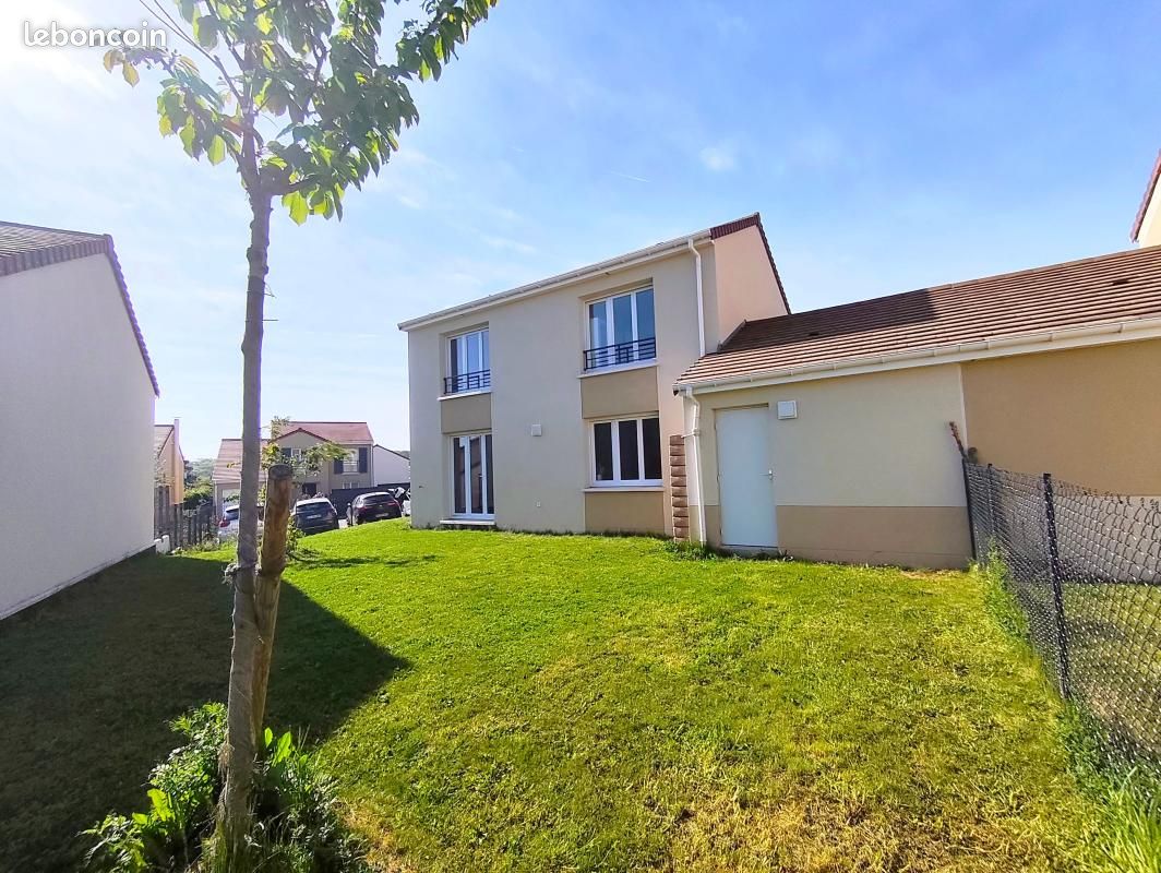 Maison 4 pièces 91 m² · à Épône · 91 m² · 379 000 €