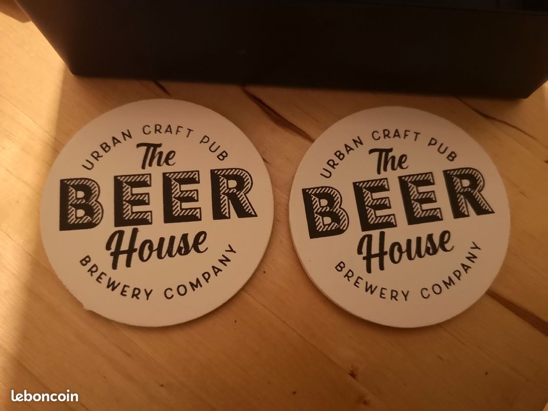 Support verres à bière (x2) en eucalyptus et métal avec décapsuleur intégré (image 3)