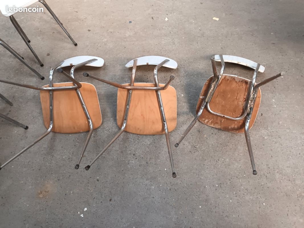 Lot de chaises et tabouret formica (image 6)