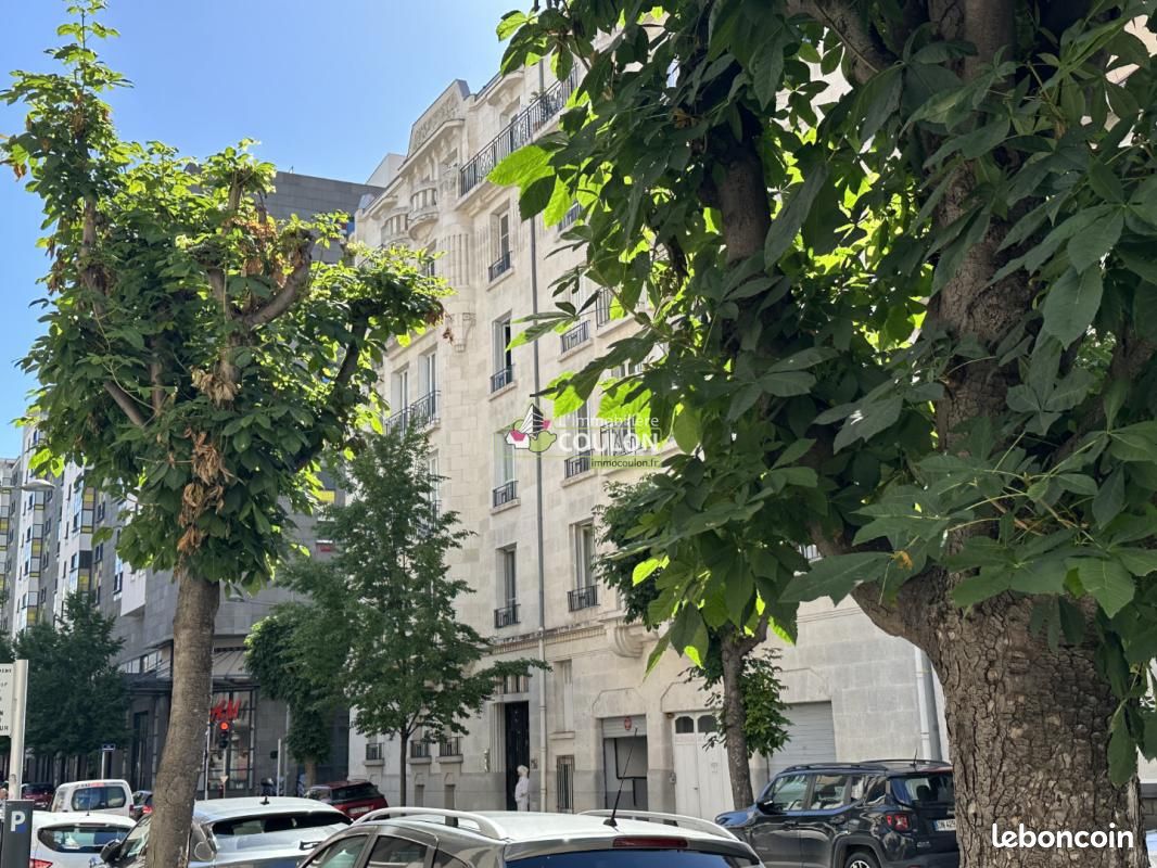 Appartement 5 pièces 138 m² · à Clermont-Ferrand · 138 m² · 1 330 €