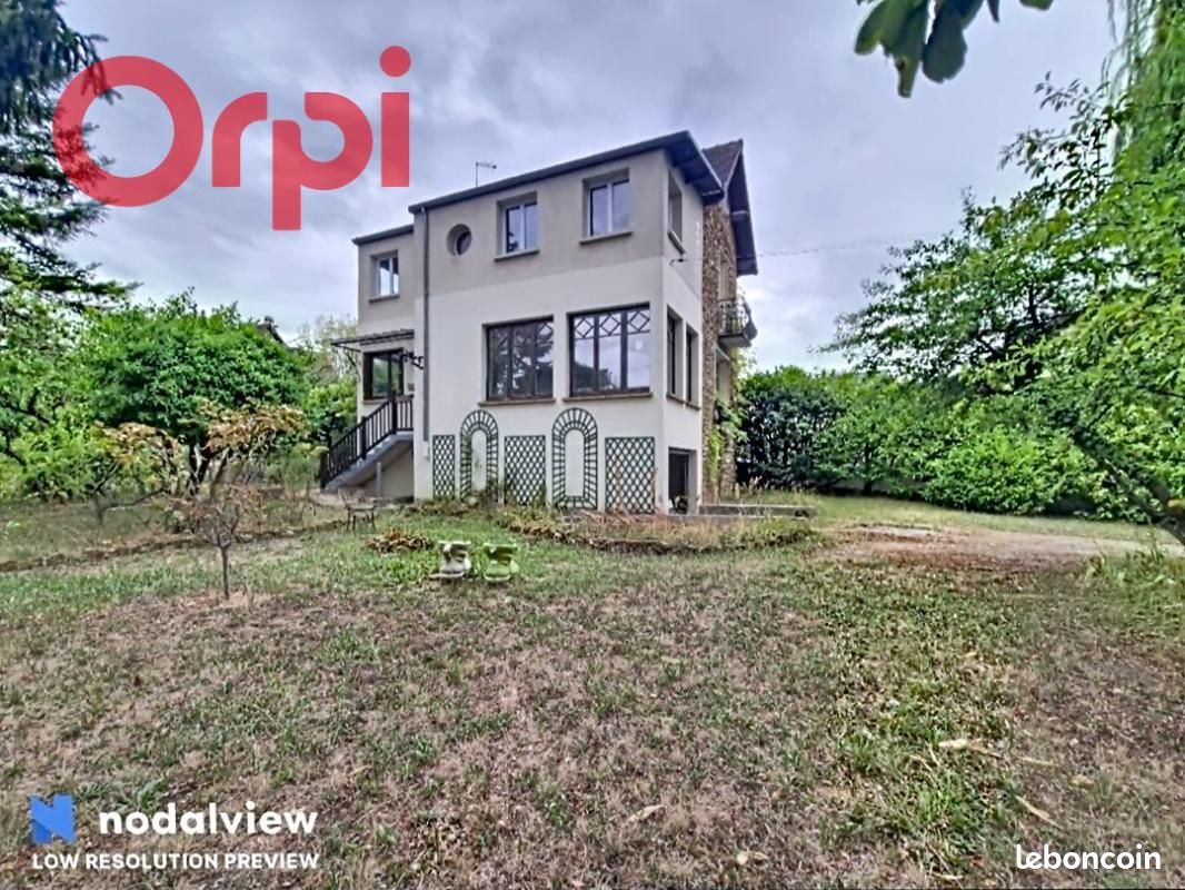 Maison 5 pièces 123 m² · à Yerres · 123 m² · 440 000 €