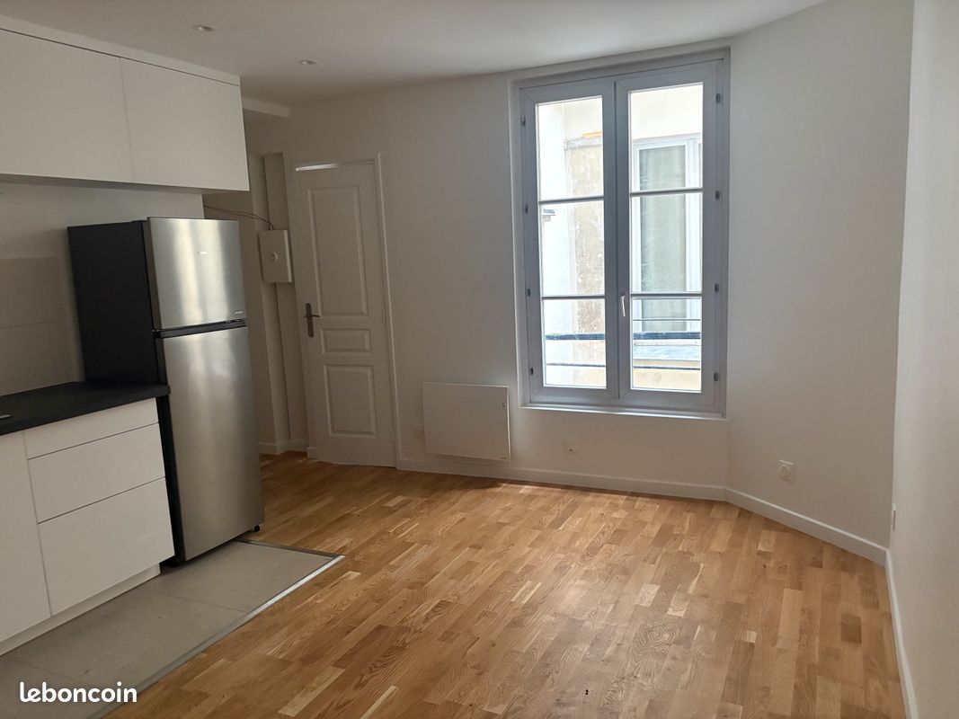 Appartement 2 pièces 31 m² · à Paris · 30,8 m² · 295 000 €