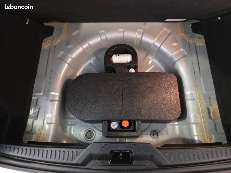 Ford Focus 1.0 EcoBoost mHEV 125ch Titanium X Business (image 24)