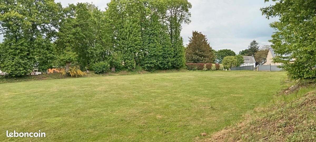 Terrain constructible · à Guerlédan · 27 000 €