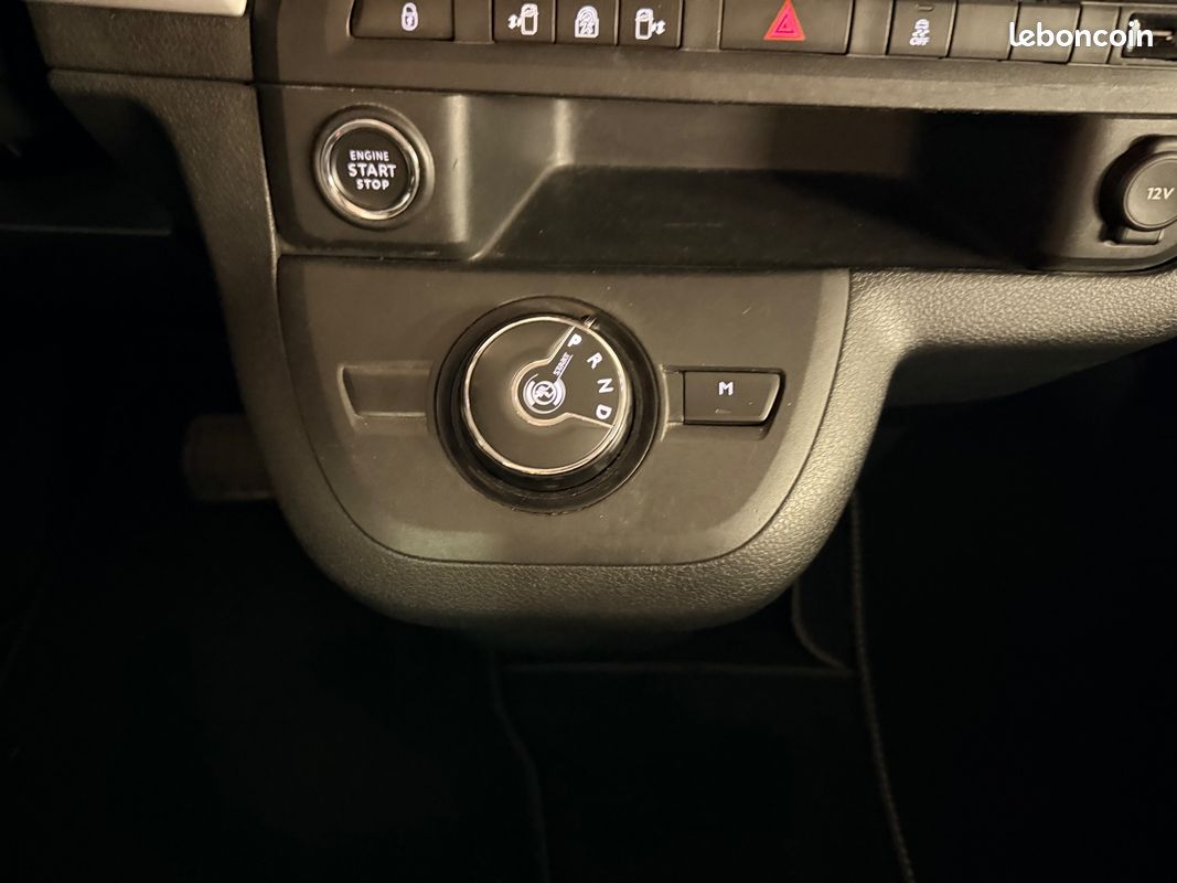 PEUGEOT TRAVELLER COMBI 2.0 BLUEHDI 180 CH L1H1 ALLURE EAT BVA START-STOp (image 15)