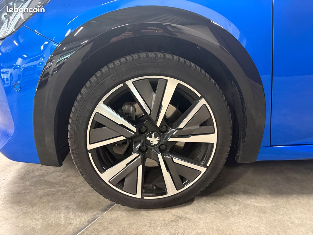 PEUGEOT 208 1.2 130ch GT - 2021 - CarPlay - Suivi complet - Boîte auto -Sièges électrique/Chauffant/Massant (image 27)