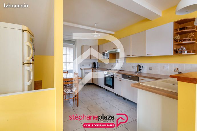 Maison 8 pièces 164 m²