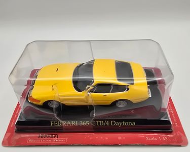 FERRARI F355 GT #28 Yellow Magic Team Olofsson-Suzuki-Takahashi Daytona 2000 A
