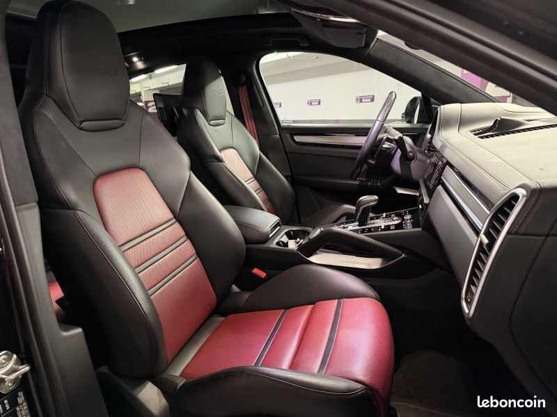 Porsche CAYENNE COUPE (9YB) 4.0 V8 680CH TURBO S E-HYBRID*PCCB*ECRANS ARRIÈRES*20KE d'options (image 11)
