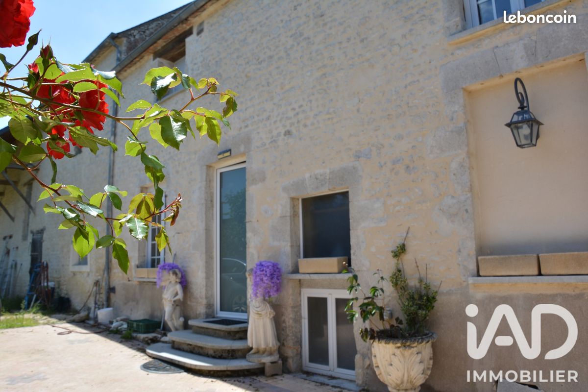 Maison 7 pièces 180 m² · à Poinville · 180 m² · 255 000 €